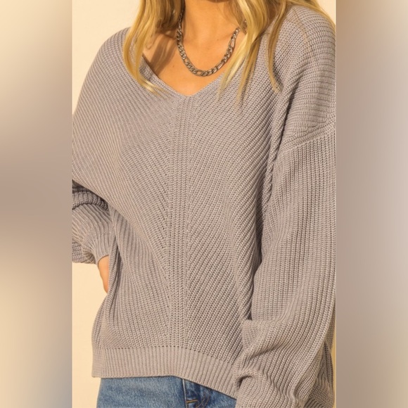 V neck knit sweater - Picture 5 of 7